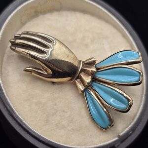 Unsigned Trifari Aqua Glass Victorian Hand In Cuff Brooch Petalettes Collection